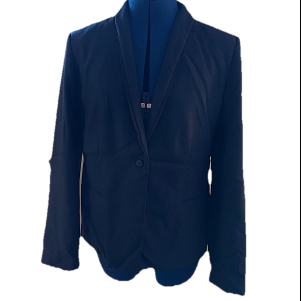 Classic Tahari Blazer